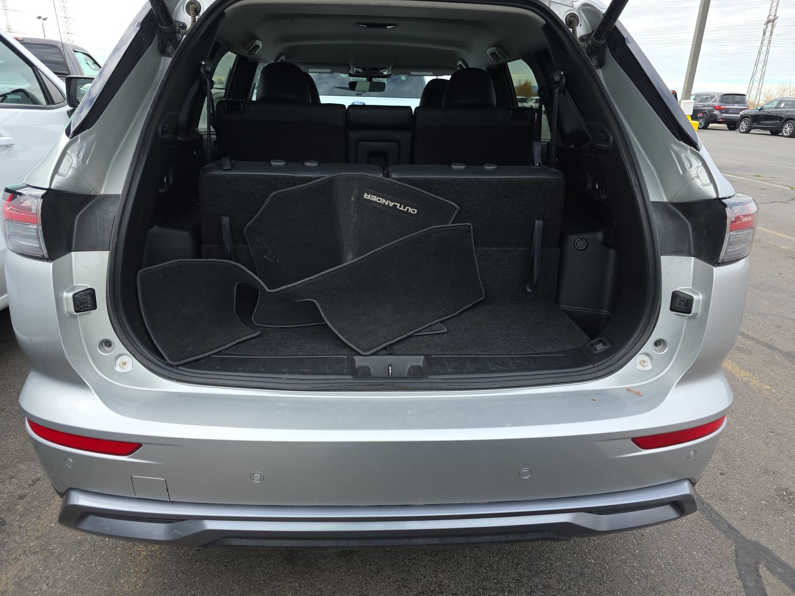 2025 Mitsubishi Outlander SE AWD