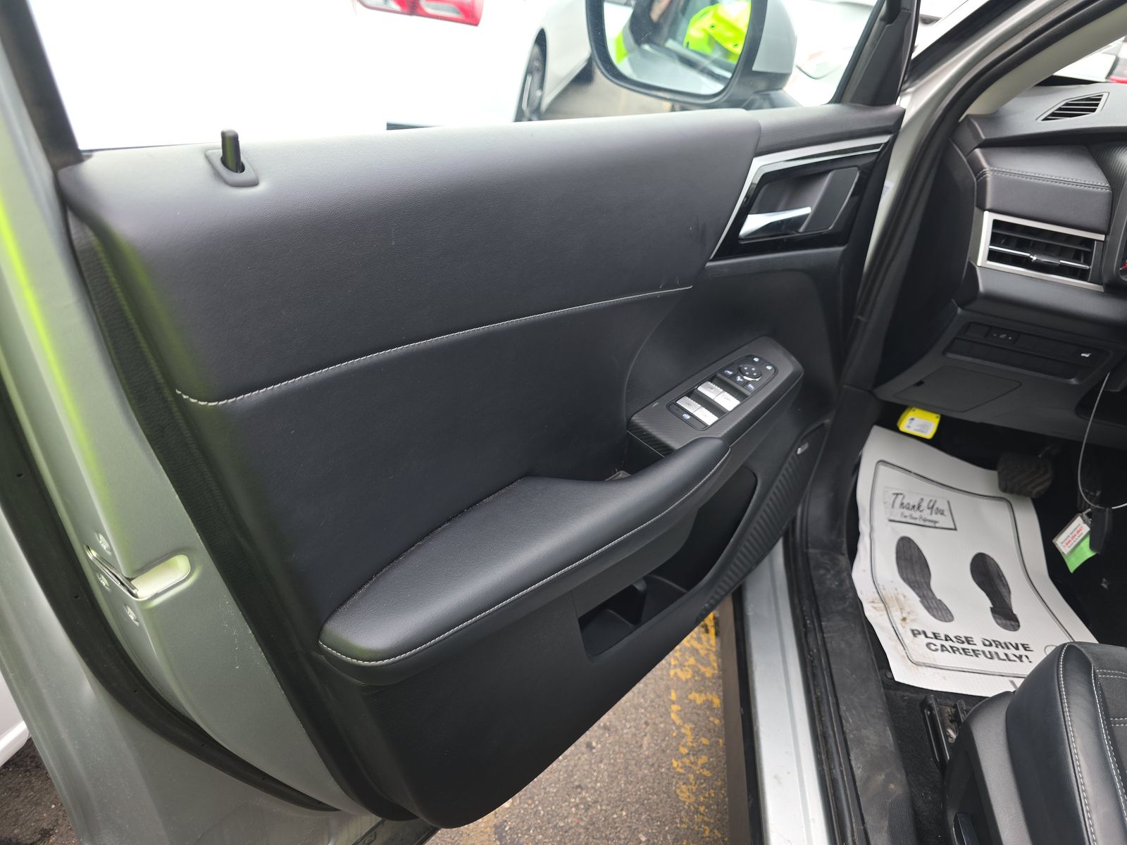 2025 Mitsubishi Outlander SE AWD