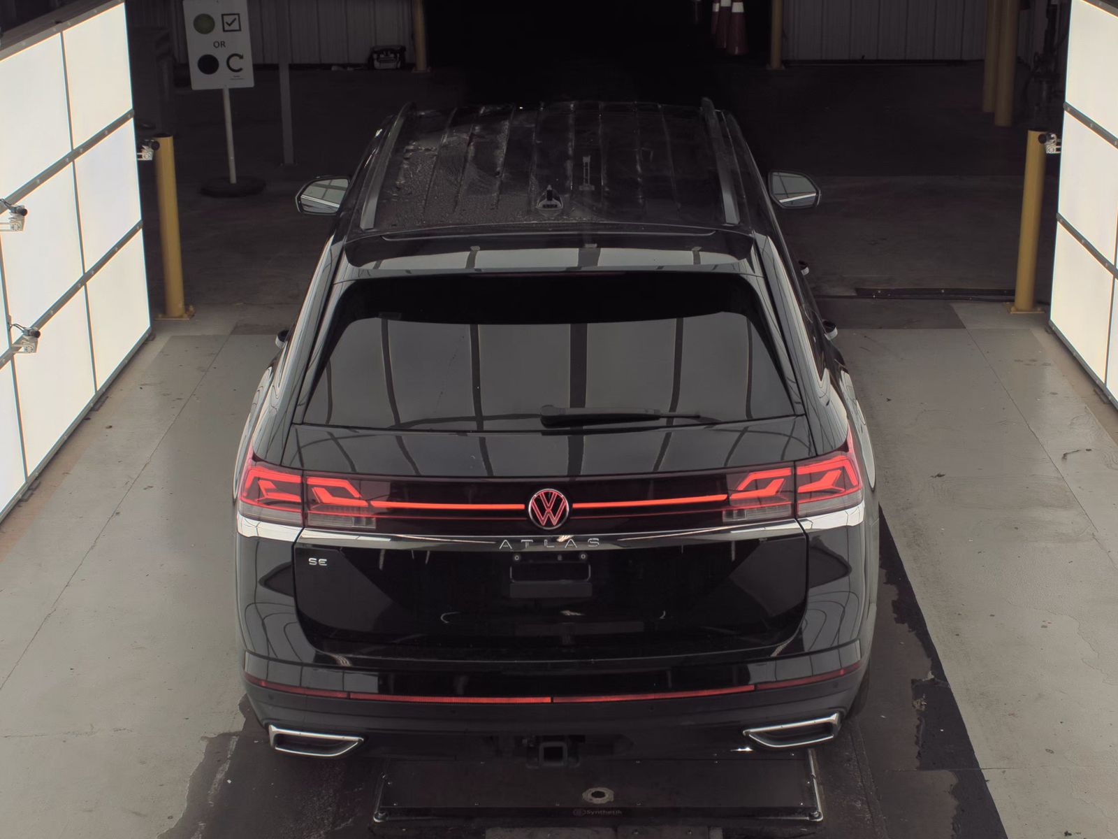 2025 Volkswagen Atlas 2.0T SE FWD