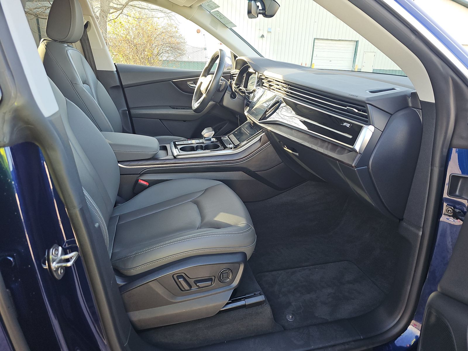 2022 Audi Q8 Premium Plus AWD