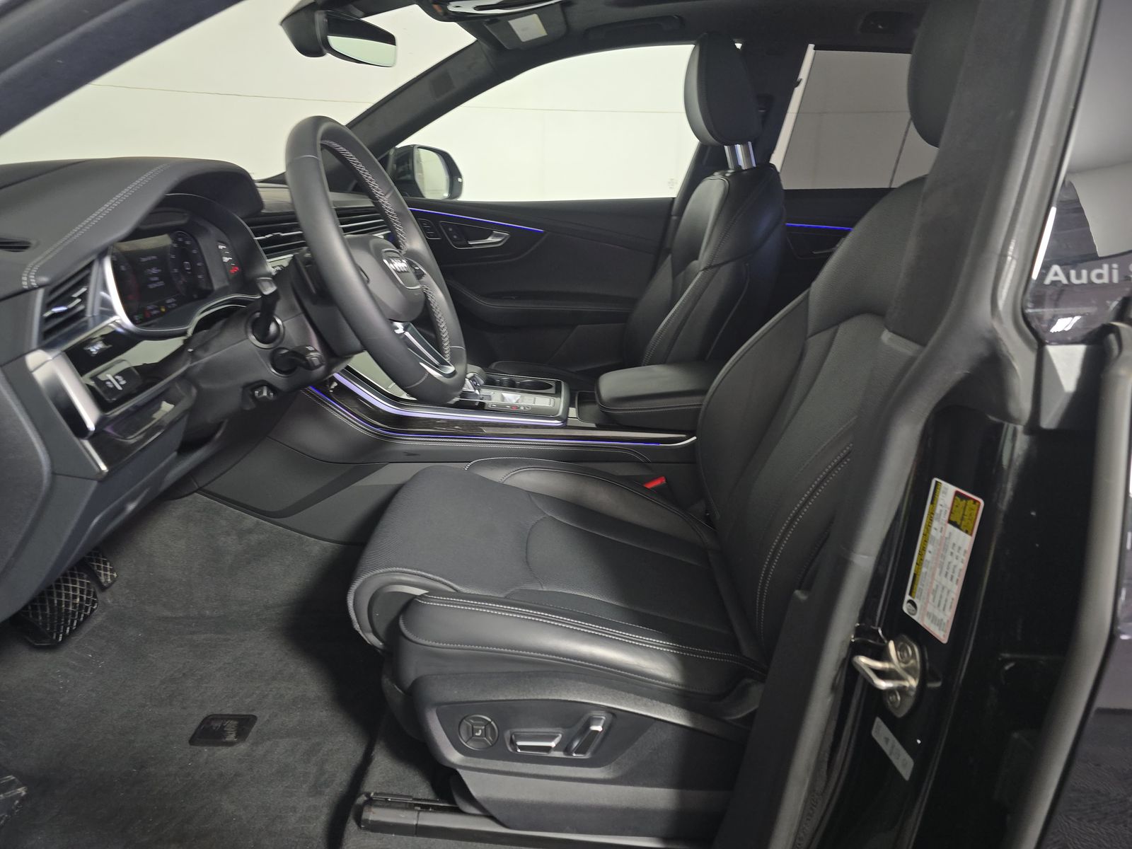 2024 Audi Q8 Prestige AWD