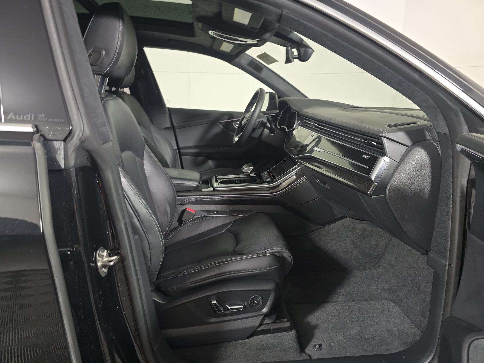 2024 Audi Q8 Prestige AWD