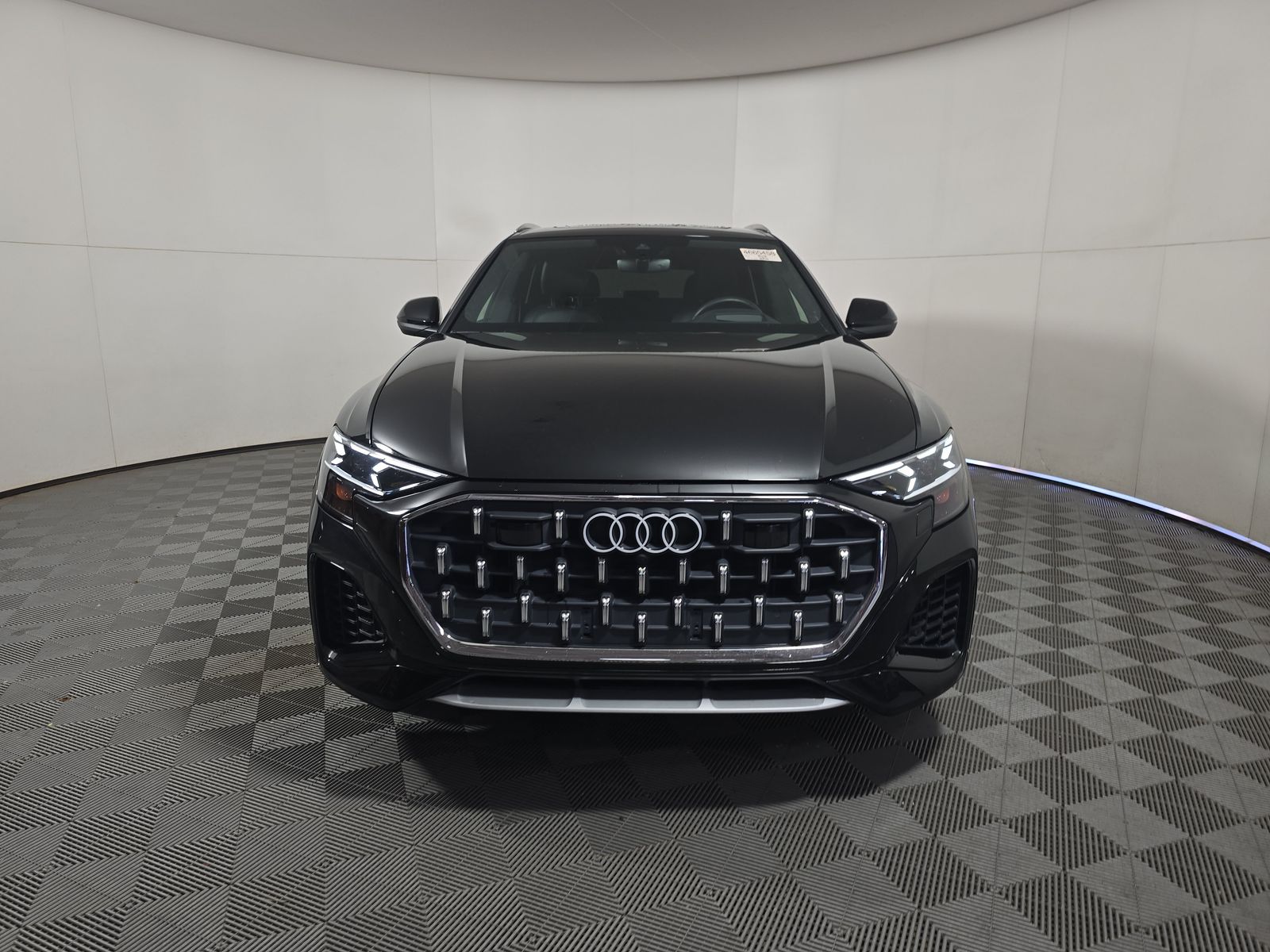 2024 Audi Q8 Prestige AWD