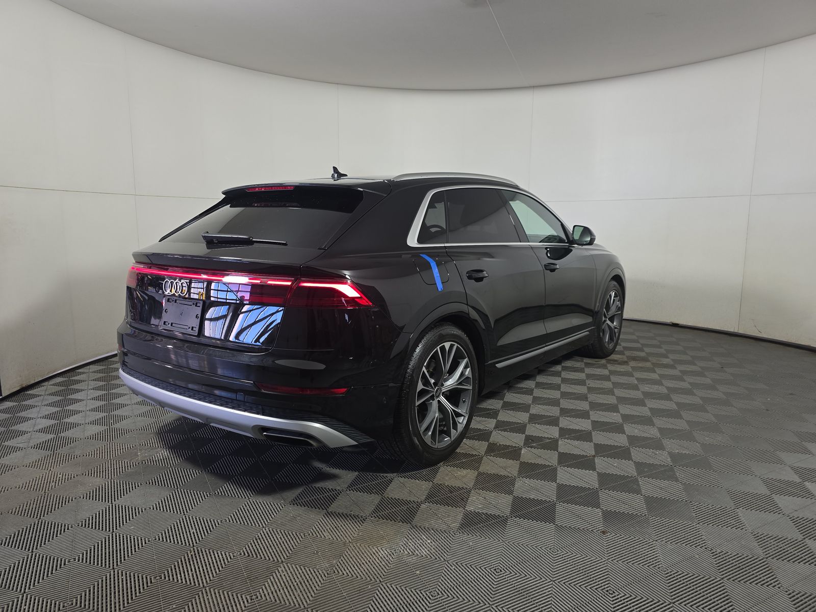 2024 Audi Q8 Prestige AWD