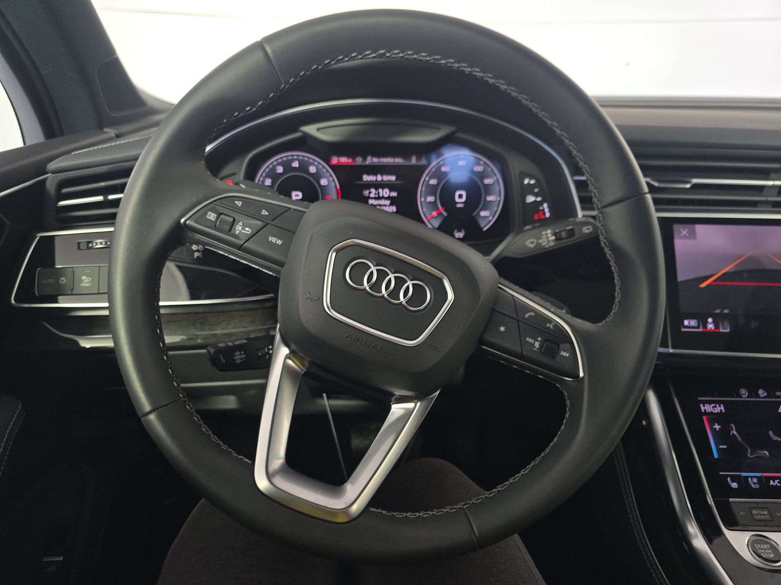 2025 Audi Q7 Premium Plus AWD