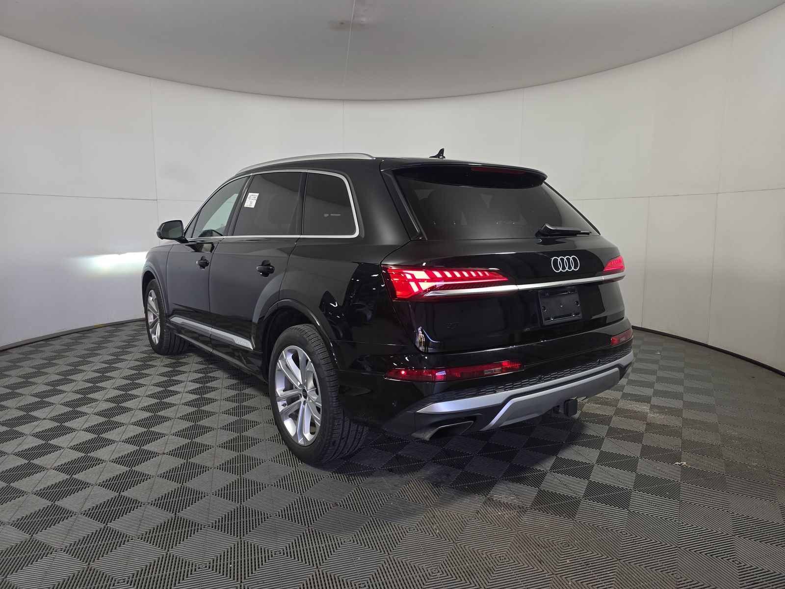 2025 Audi Q7 Premium Plus AWD