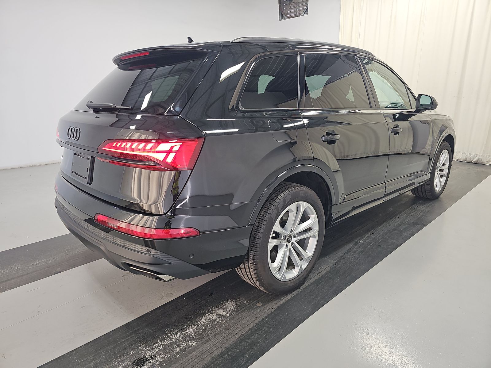 2025 Audi Q7 Premium Plus AWD