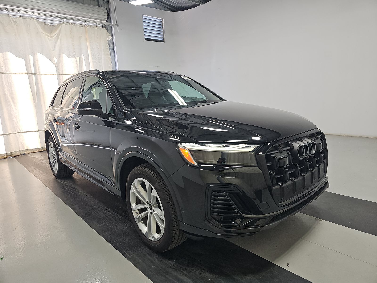2025 Audi Q7 Premium Plus AWD