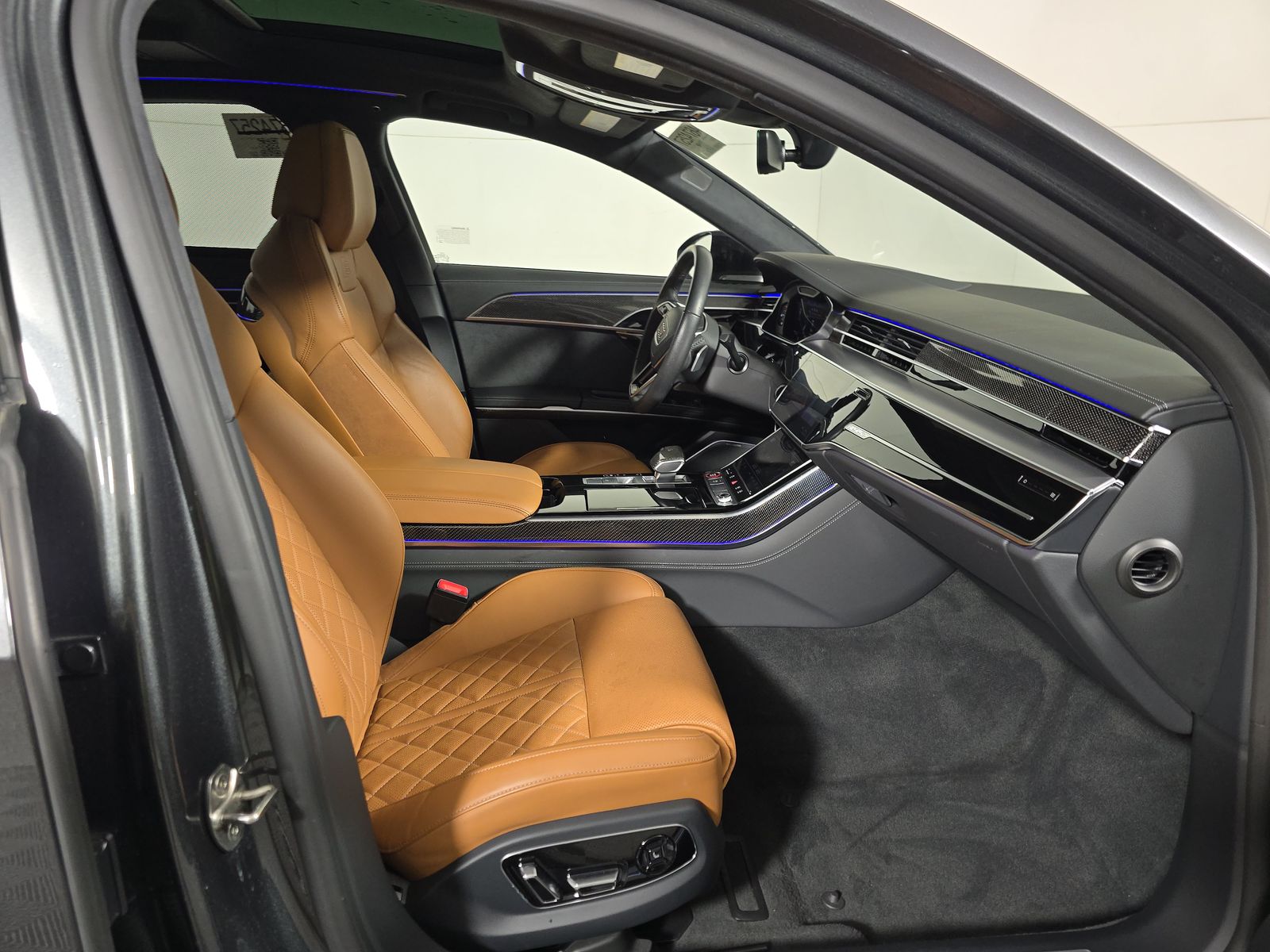 2022 Audi S8 Base AWD