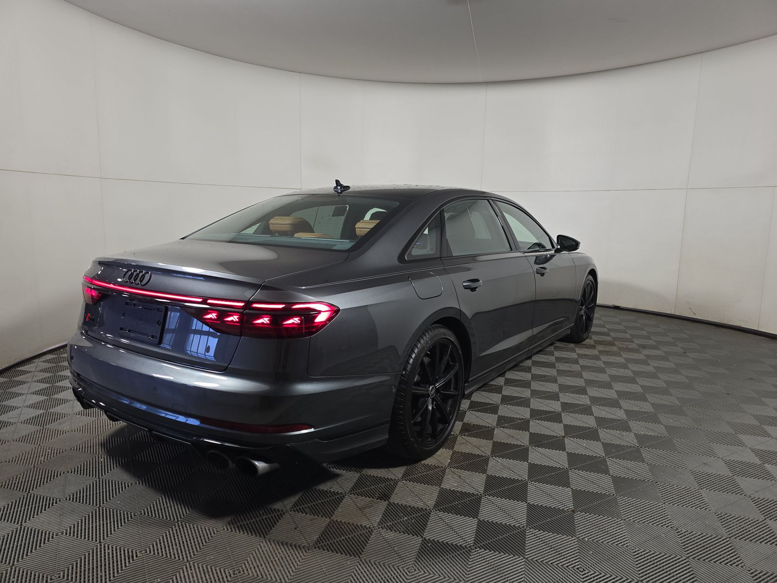2022 Audi S8 Base AWD