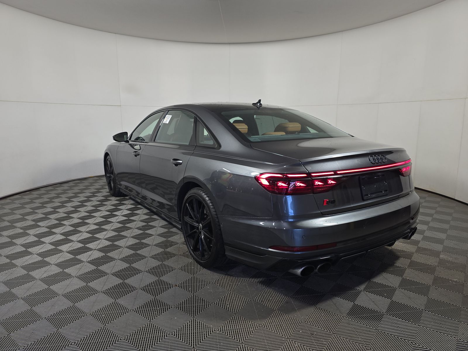 2022 Audi S8 Base AWD