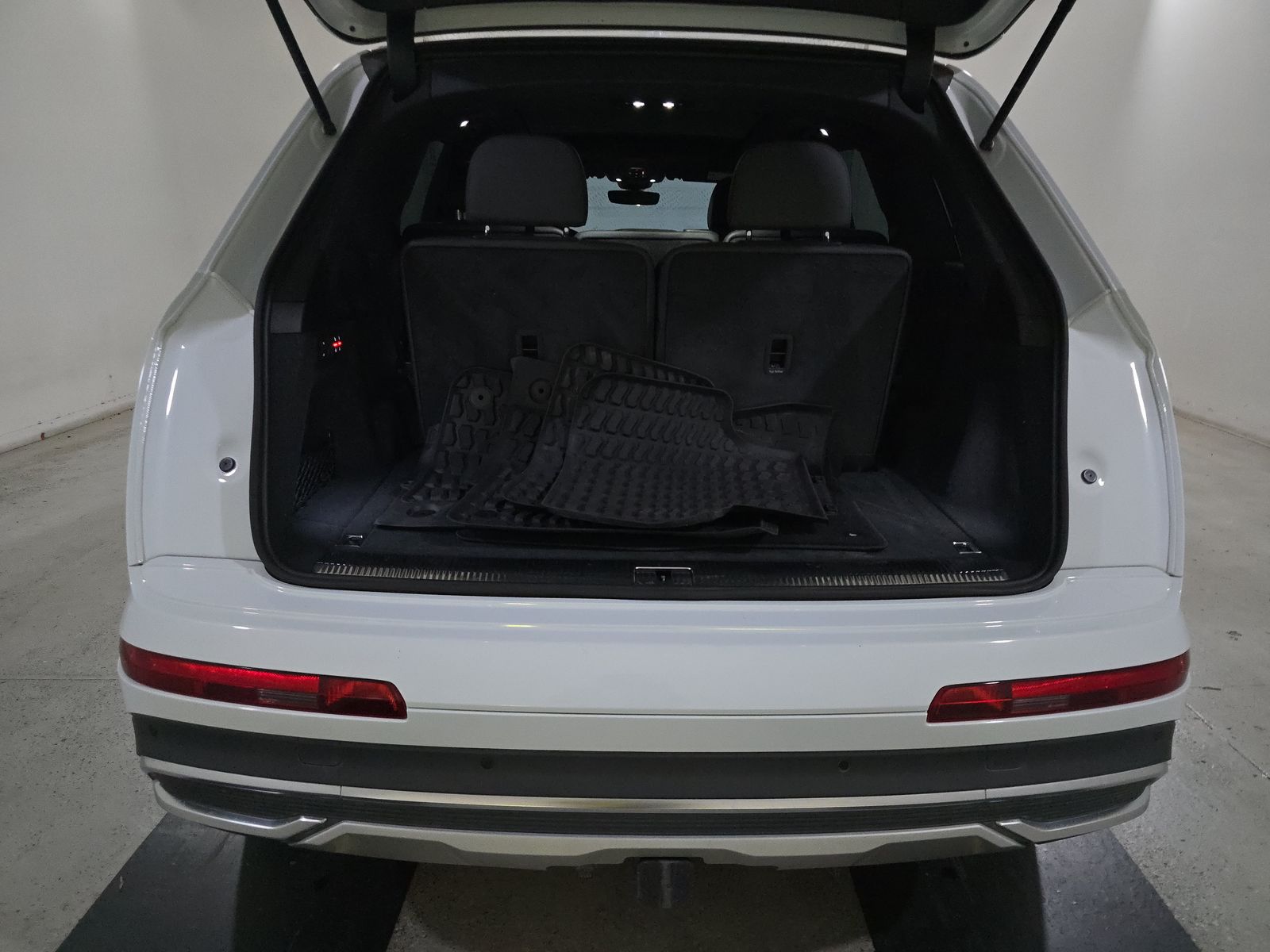 2023 Audi Q7 Prestige AWD