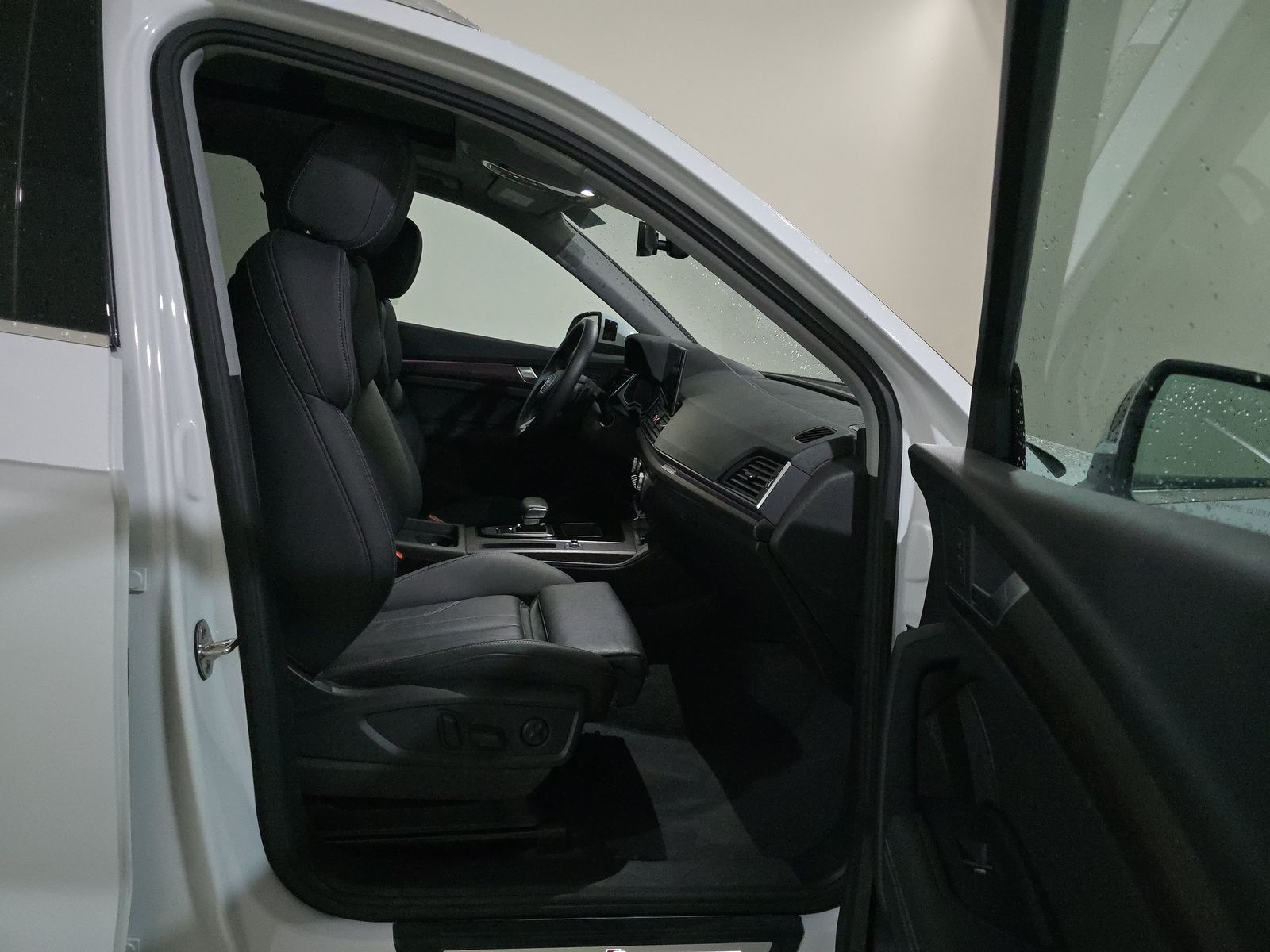 2025 Audi Q5 e Plug-In Hybrid S line Premium Plus AWD