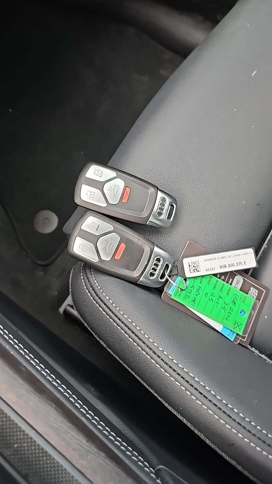 2025 Audi Q5 e Plug-In Hybrid S line Premium Plus AWD