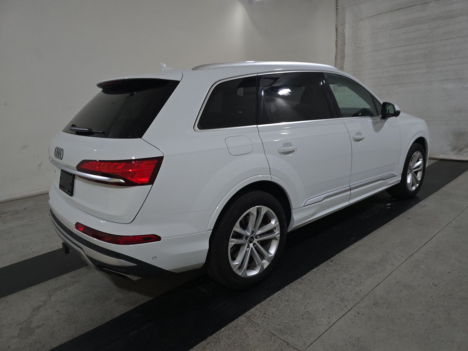 2025 Audi Q7 Premium Plus AWD