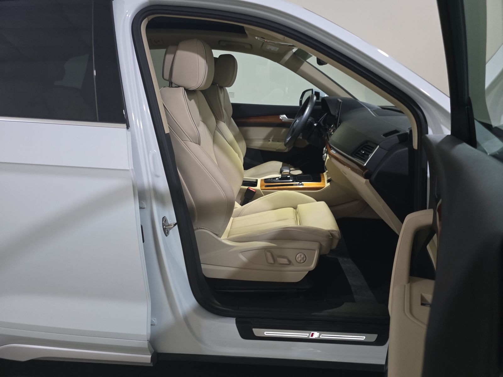 2023 Audi Q5 e Plug-In Hybrid S line Premium AWD