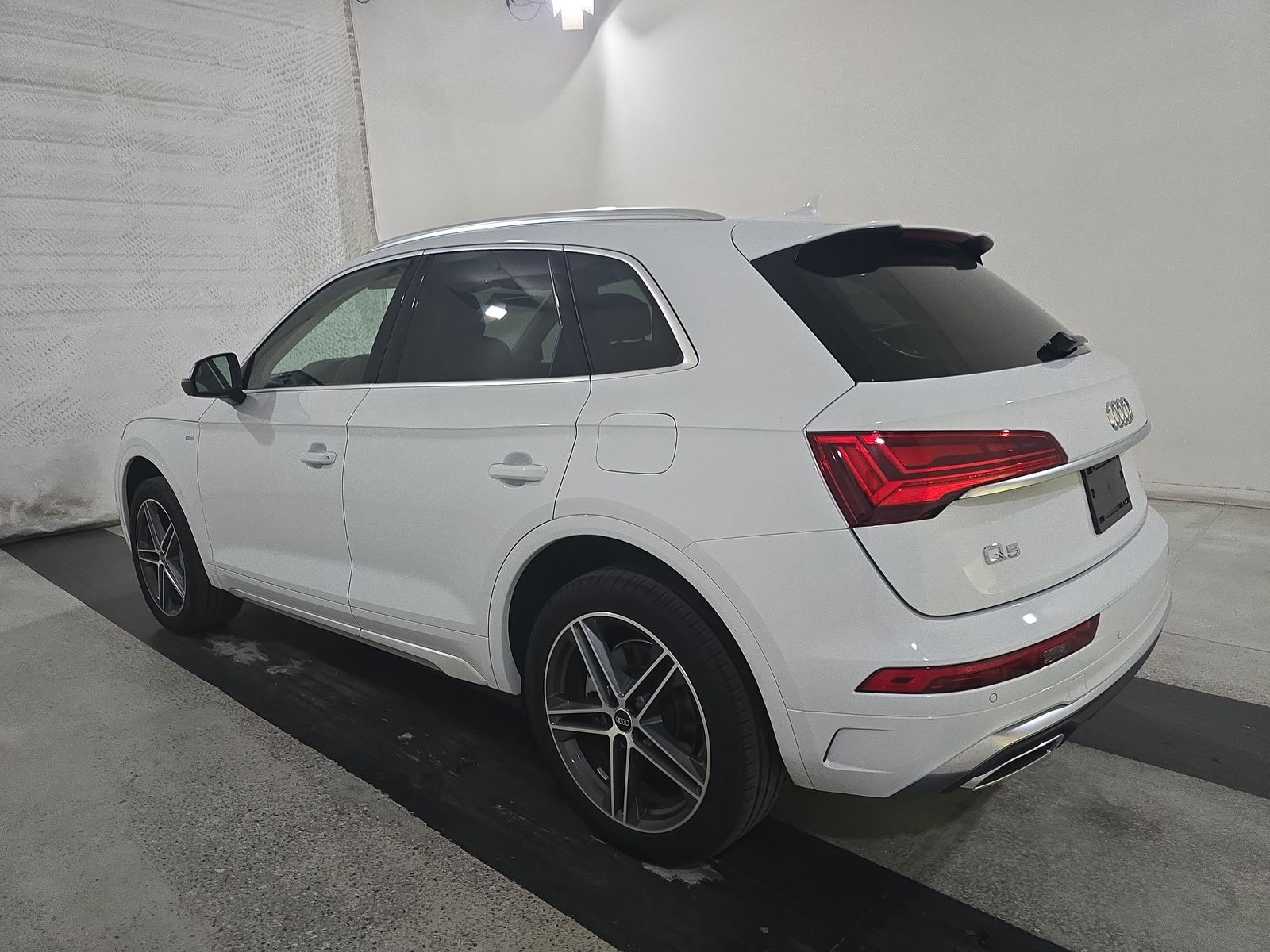 2023 Audi Q5 e Plug-In Hybrid S line Premium AWD