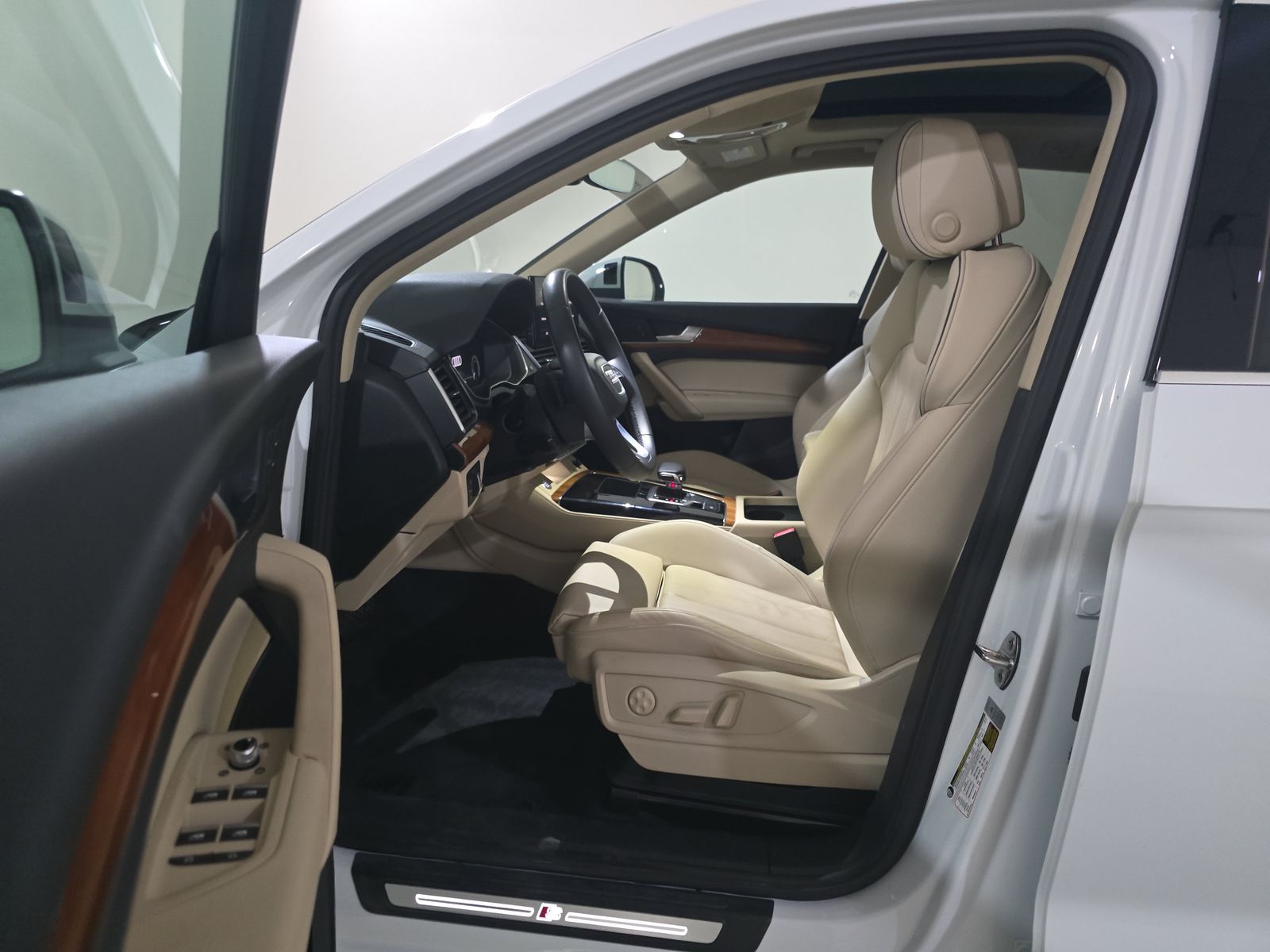 2023 Audi Q5 e Plug-In Hybrid S line Premium AWD