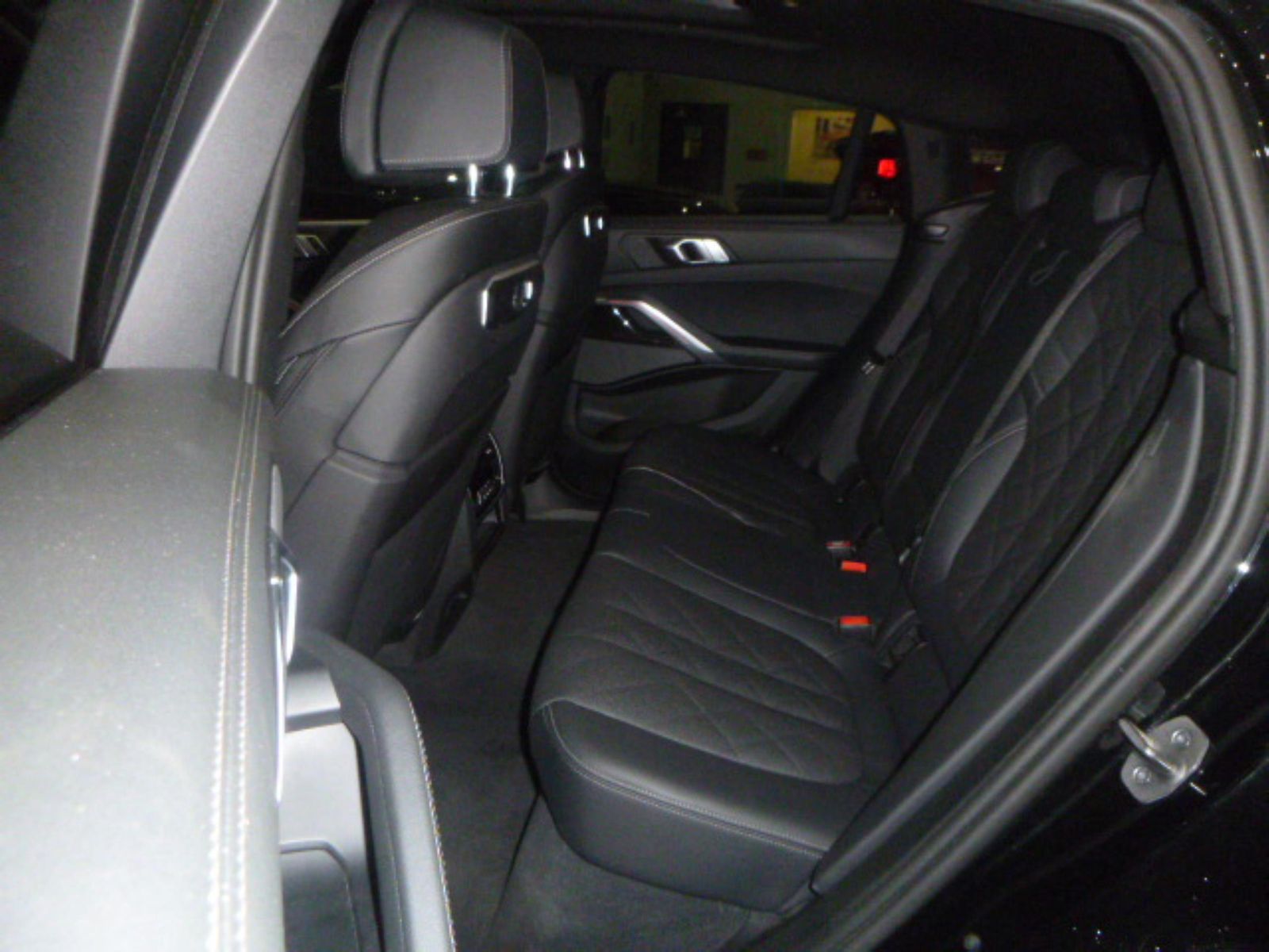 2024 BMW X6 xDrive40i AWD