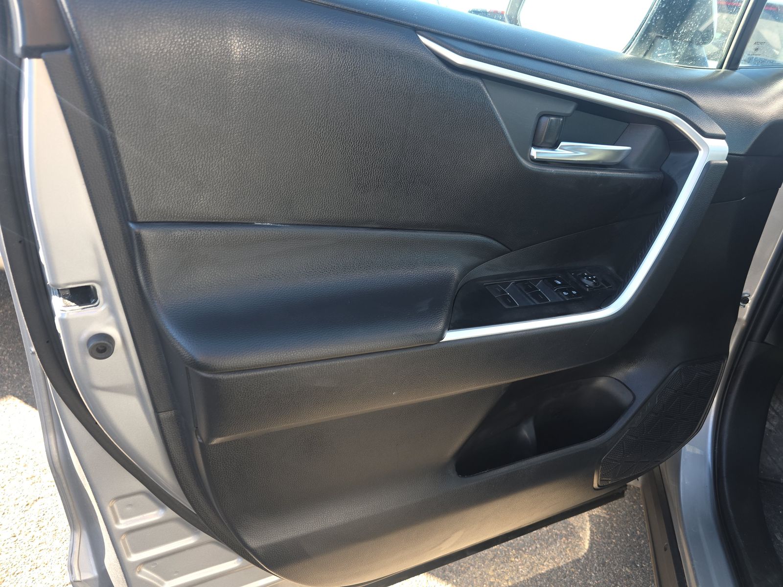 2024 Toyota RAV4 XLE AWD