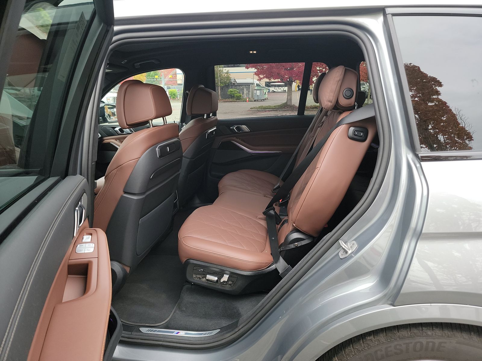 2025 BMW X7 xDrive40i AWD