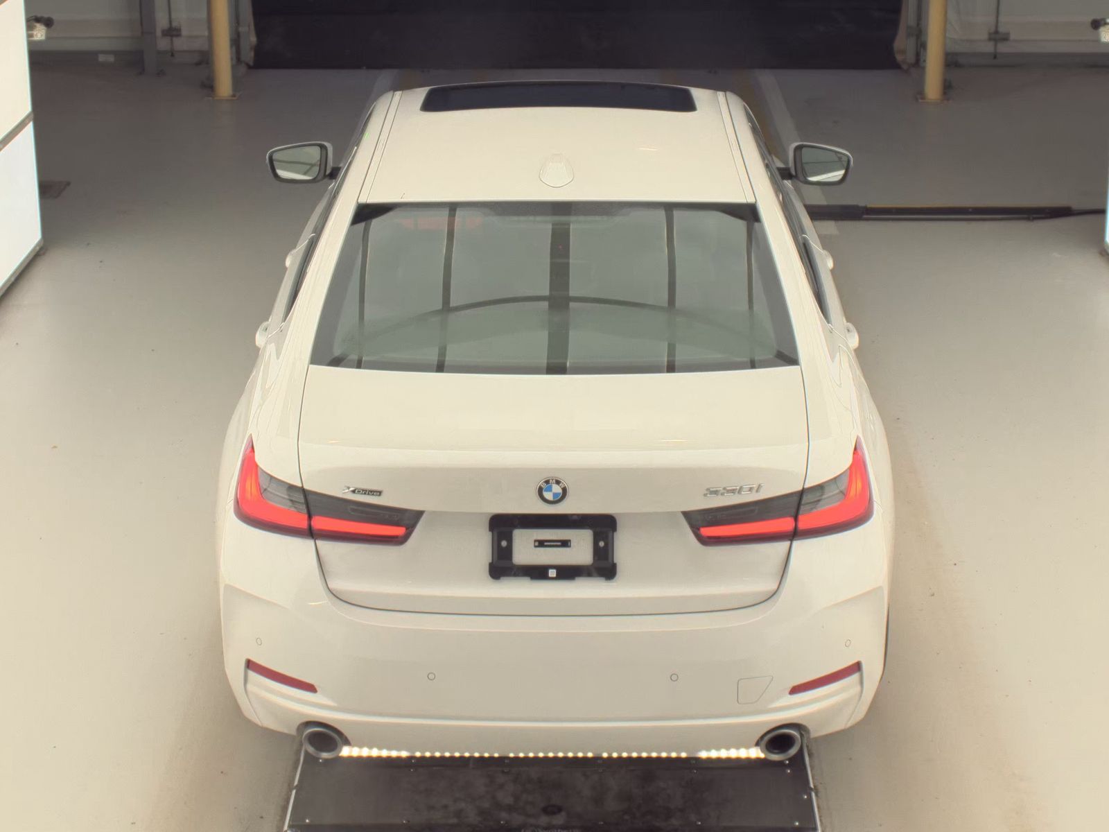 2025 BMW 3 Series 330i xDrive AWD