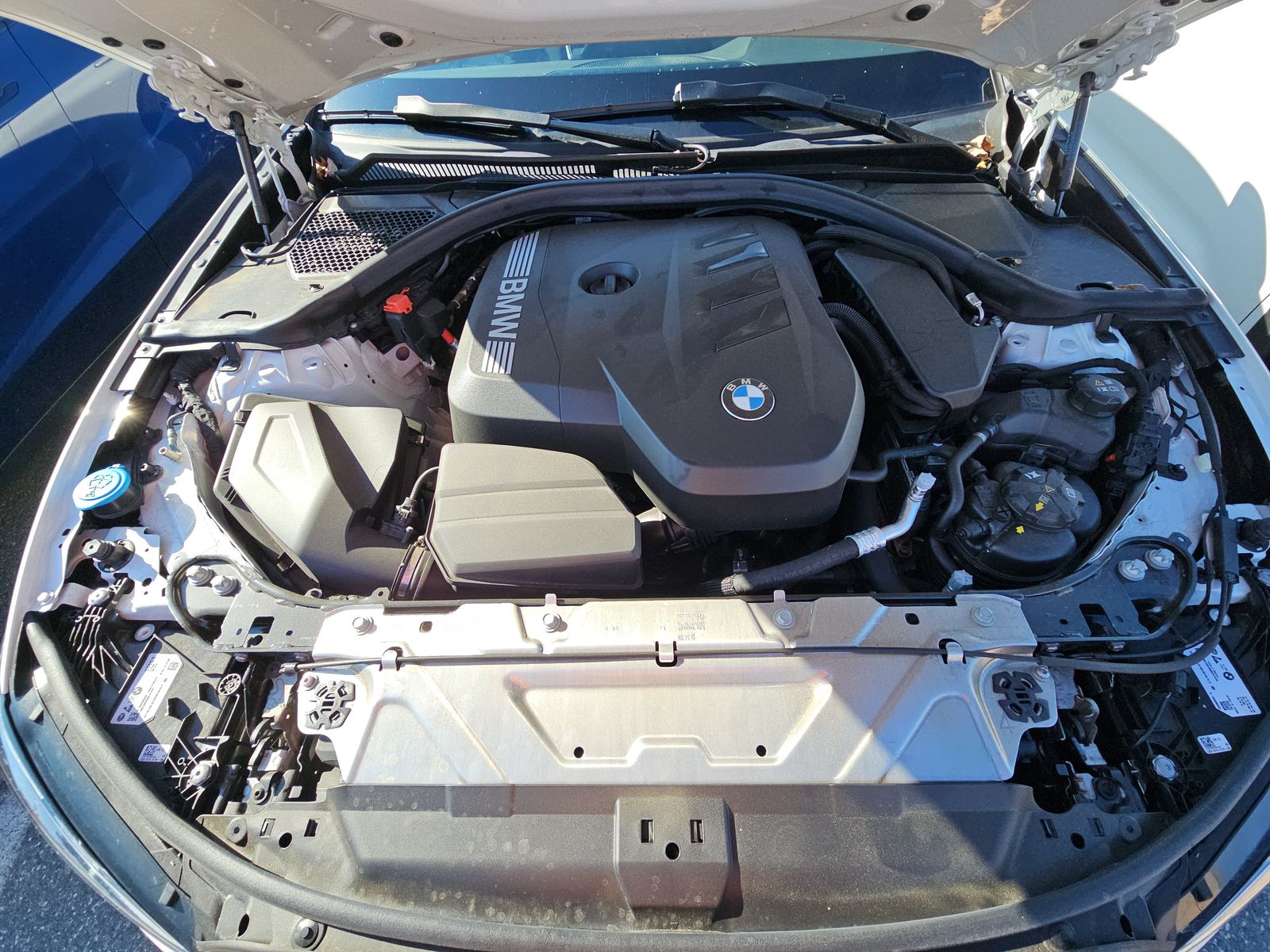 2025 BMW 3 Series 330i xDrive AWD