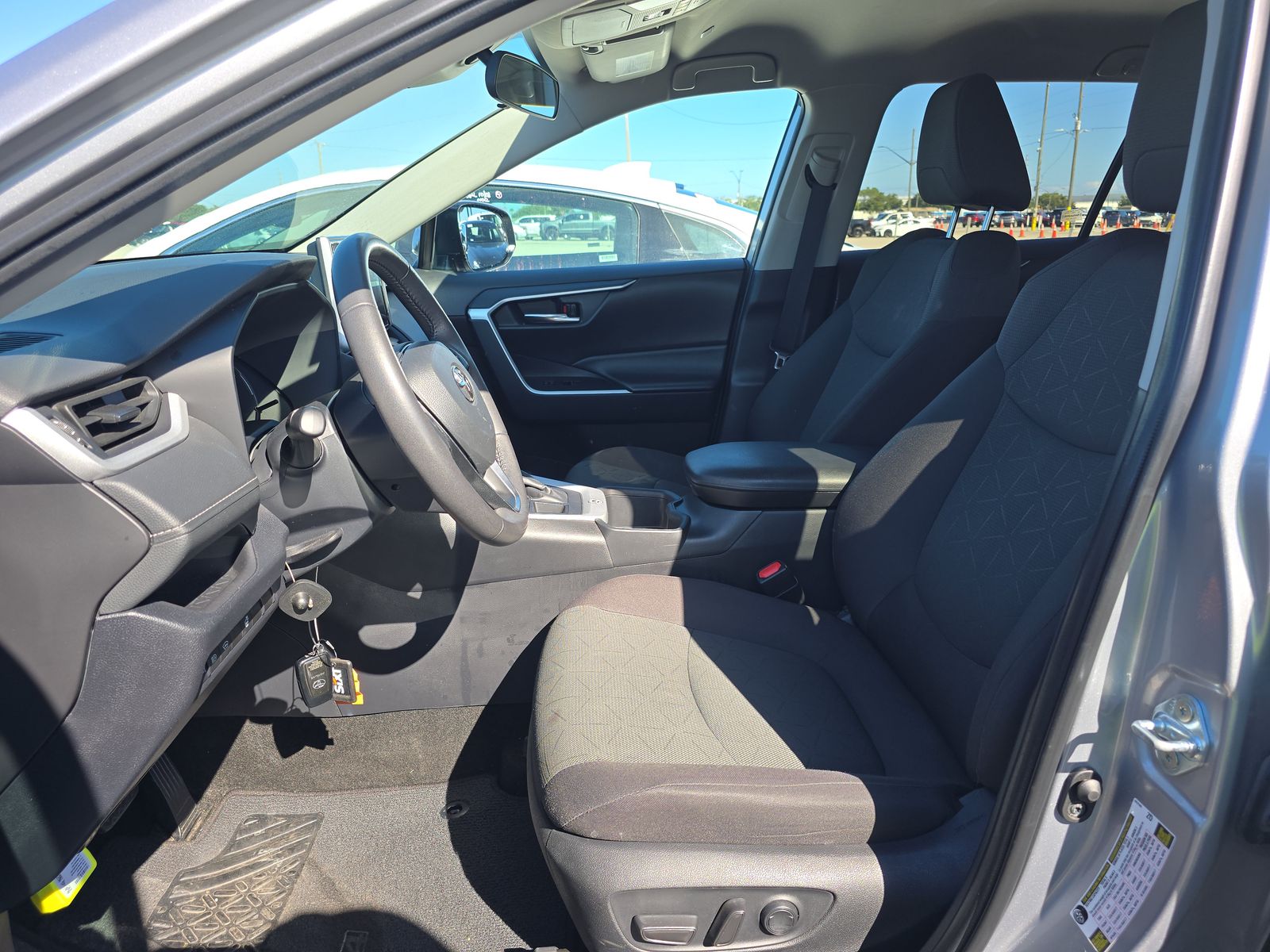 2024 Toyota RAV4 XLE AWD