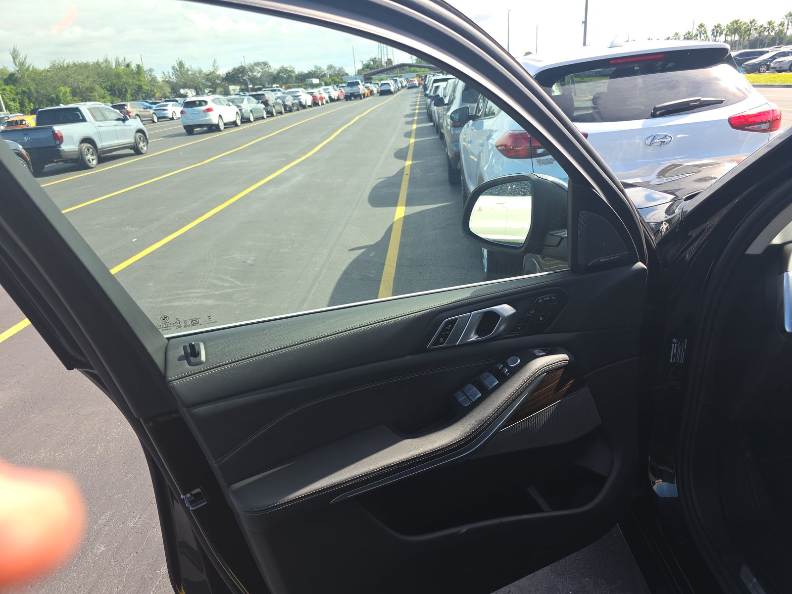 2025 BMW X7 xDrive40i AWD