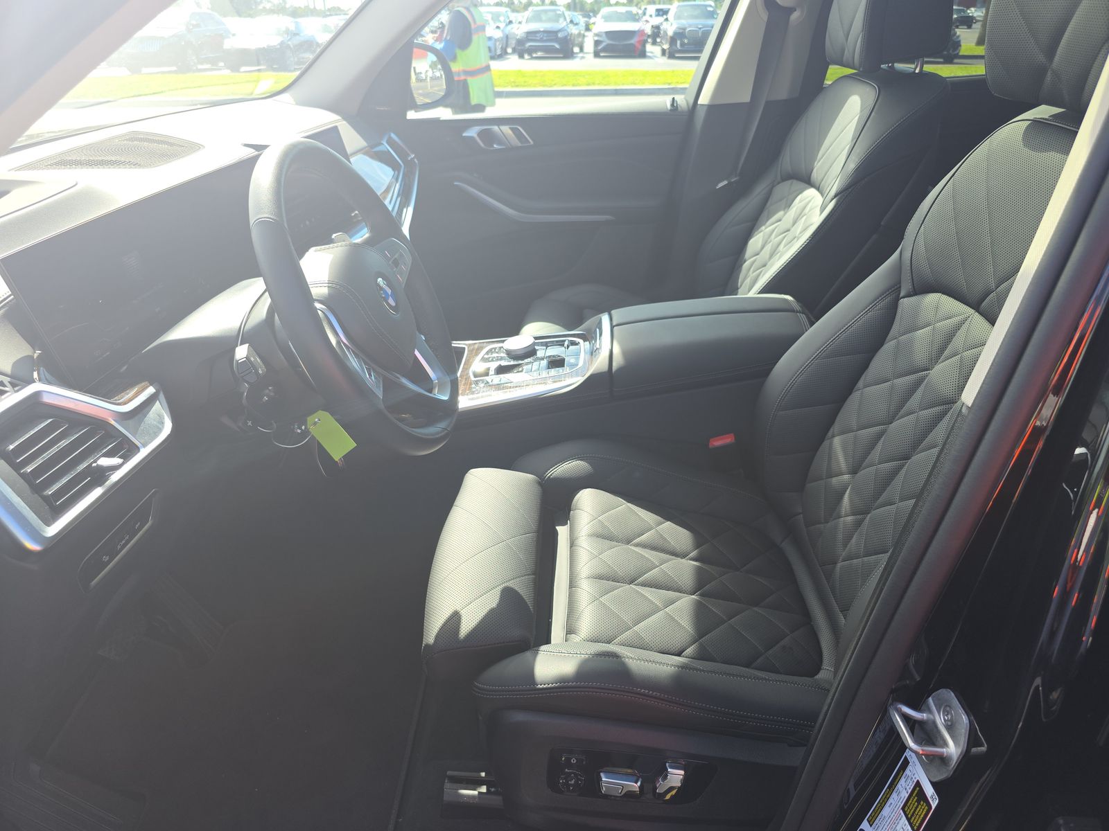 2025 BMW X7 xDrive40i AWD