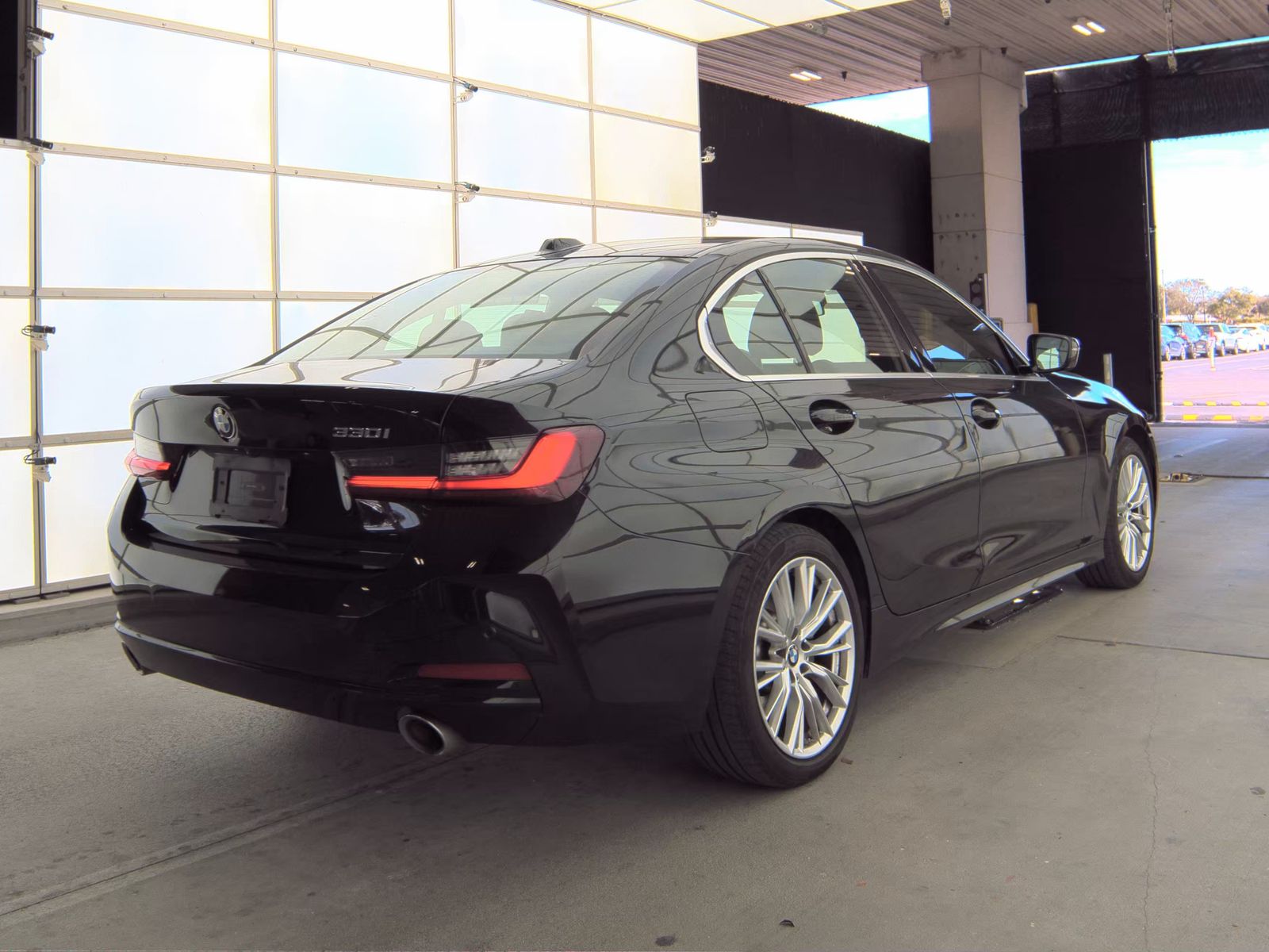 2024 BMW 3 Series 330i RWD