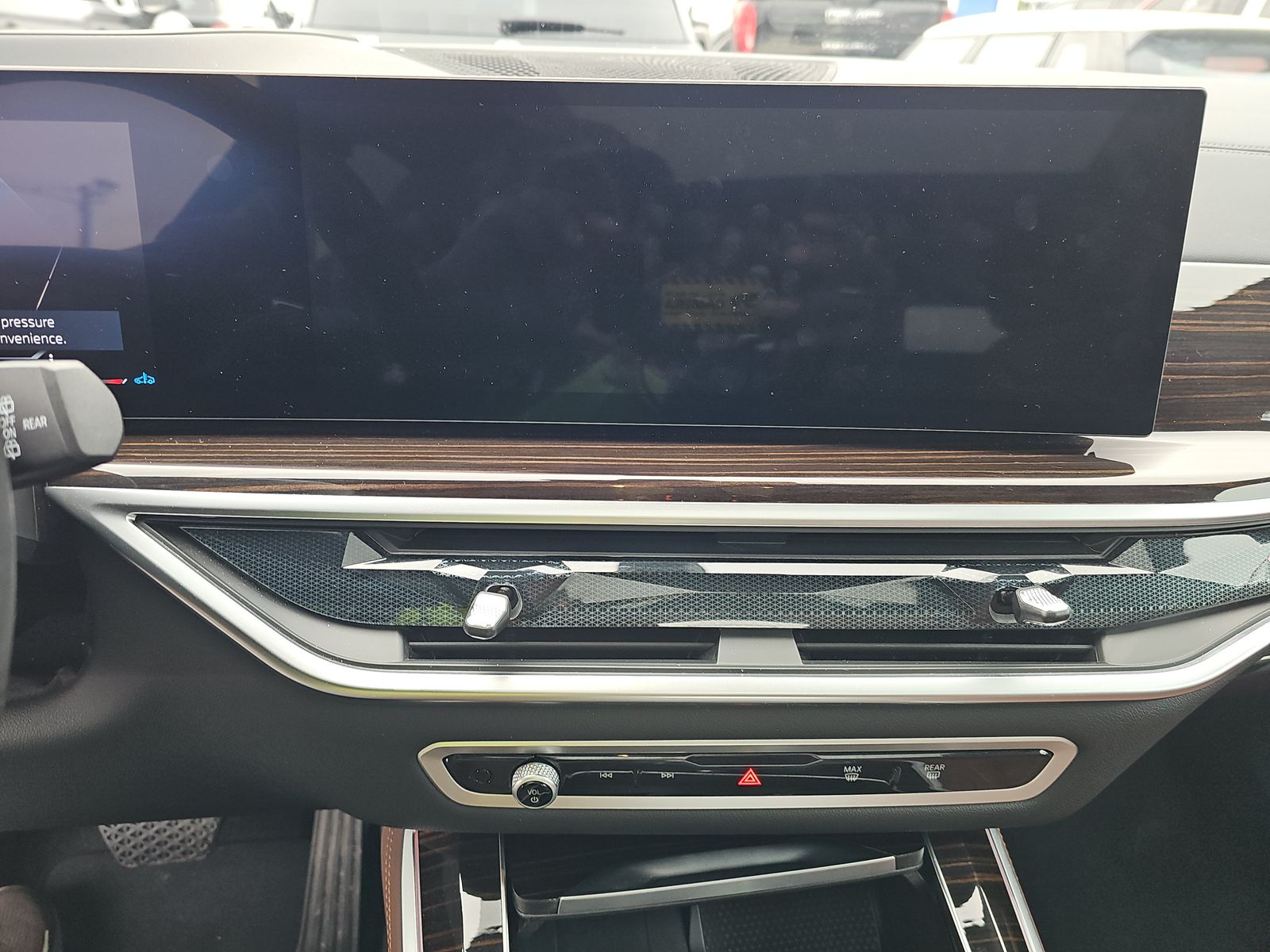 2025 BMW X5 xDrive40i AWD