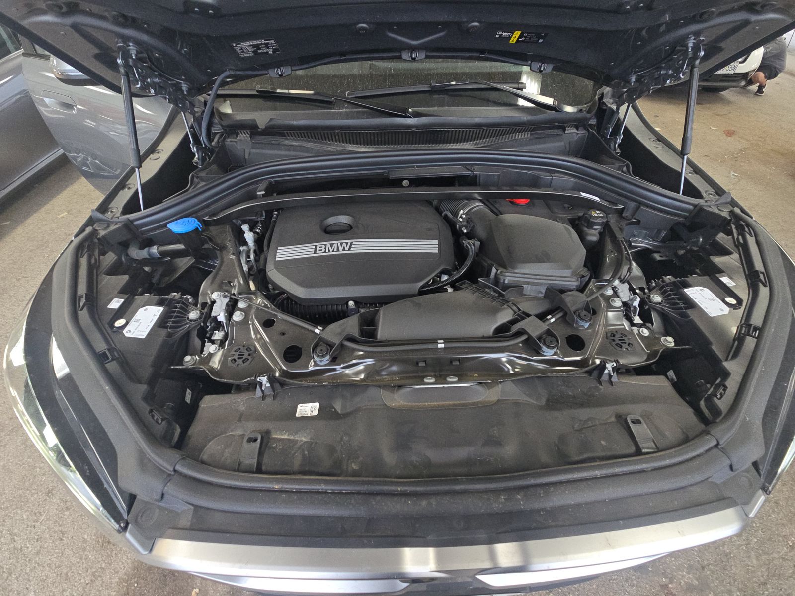 2025 BMW X2 xDrive28i AWD