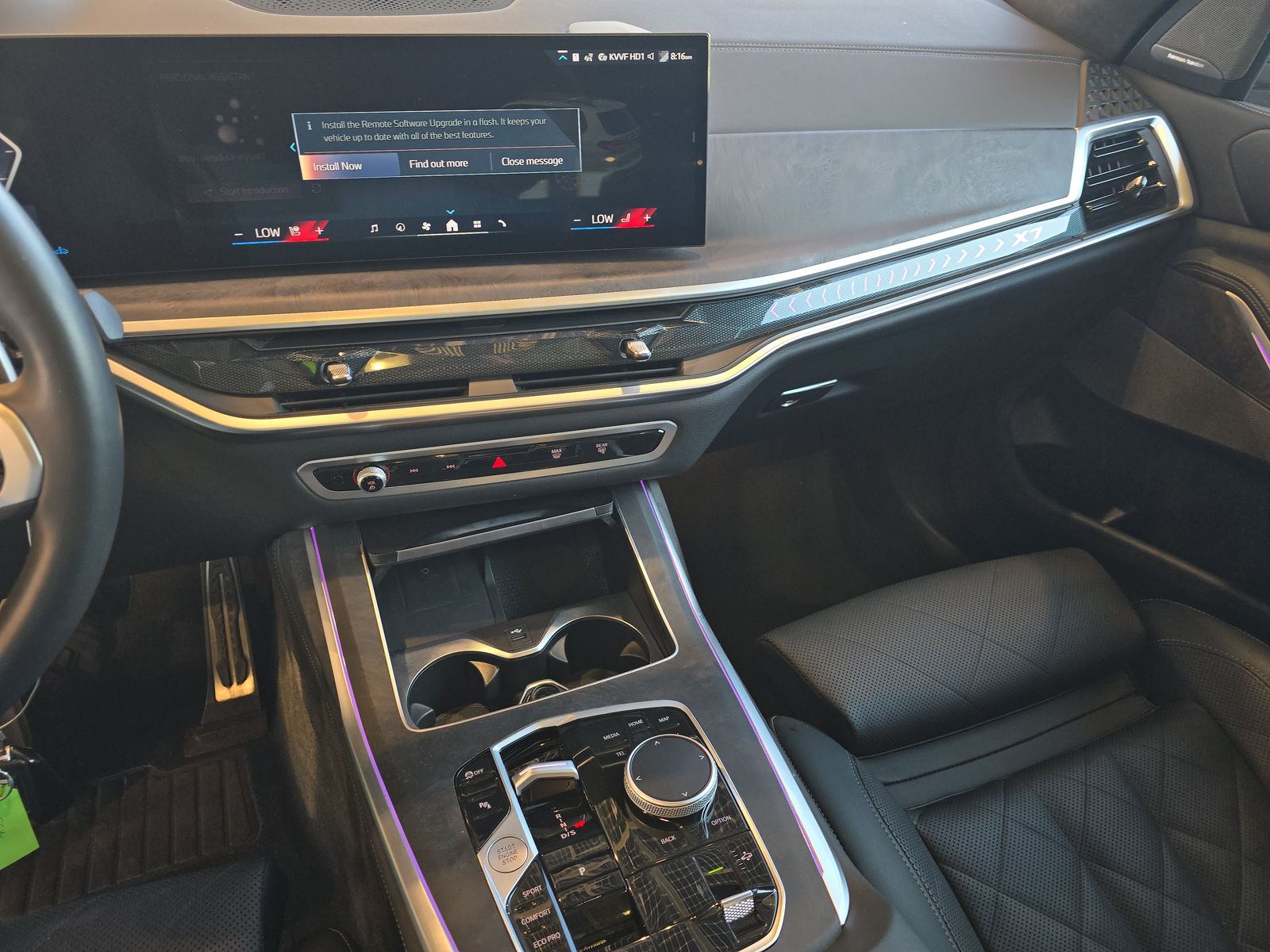 2025 BMW X7 xDrive40i AWD