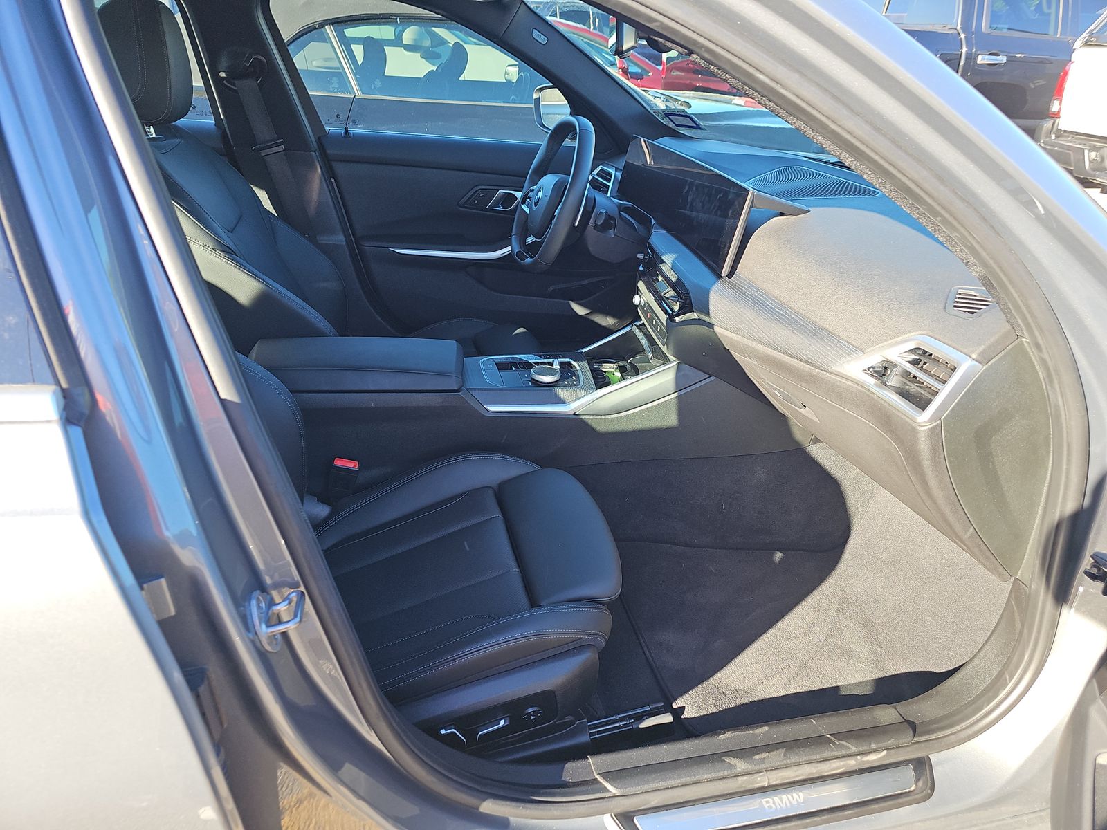 2025 BMW 3 Series 330i RWD