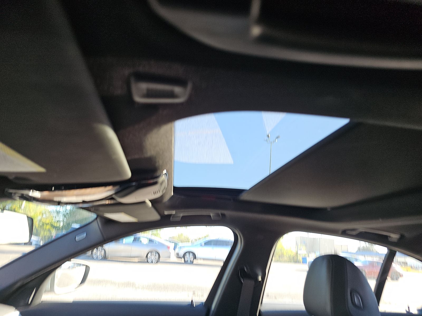 2025 BMW 3 Series 330i RWD