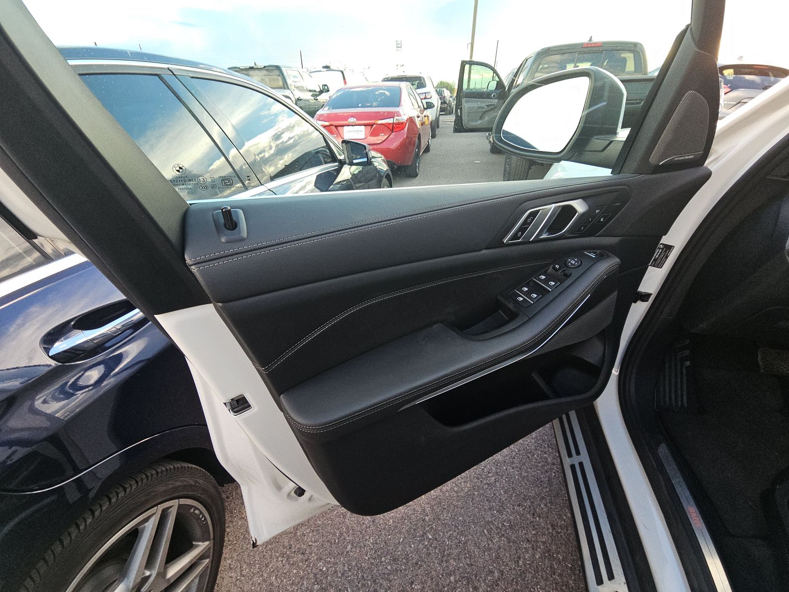 2025 BMW X5 xDrive40i AWD