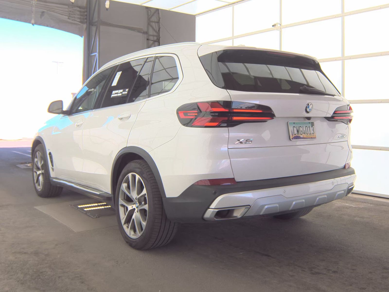 2025 BMW X5 xDrive40i AWD