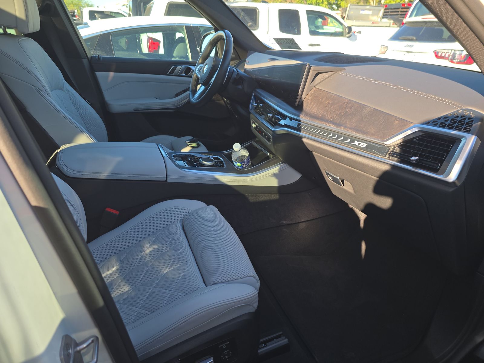 2025 BMW X5 xDrive40i AWD