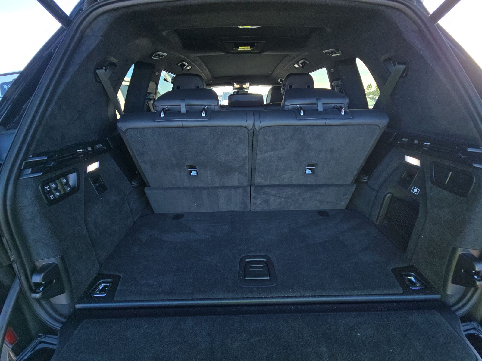 2025 BMW X7 xDrive40i AWD