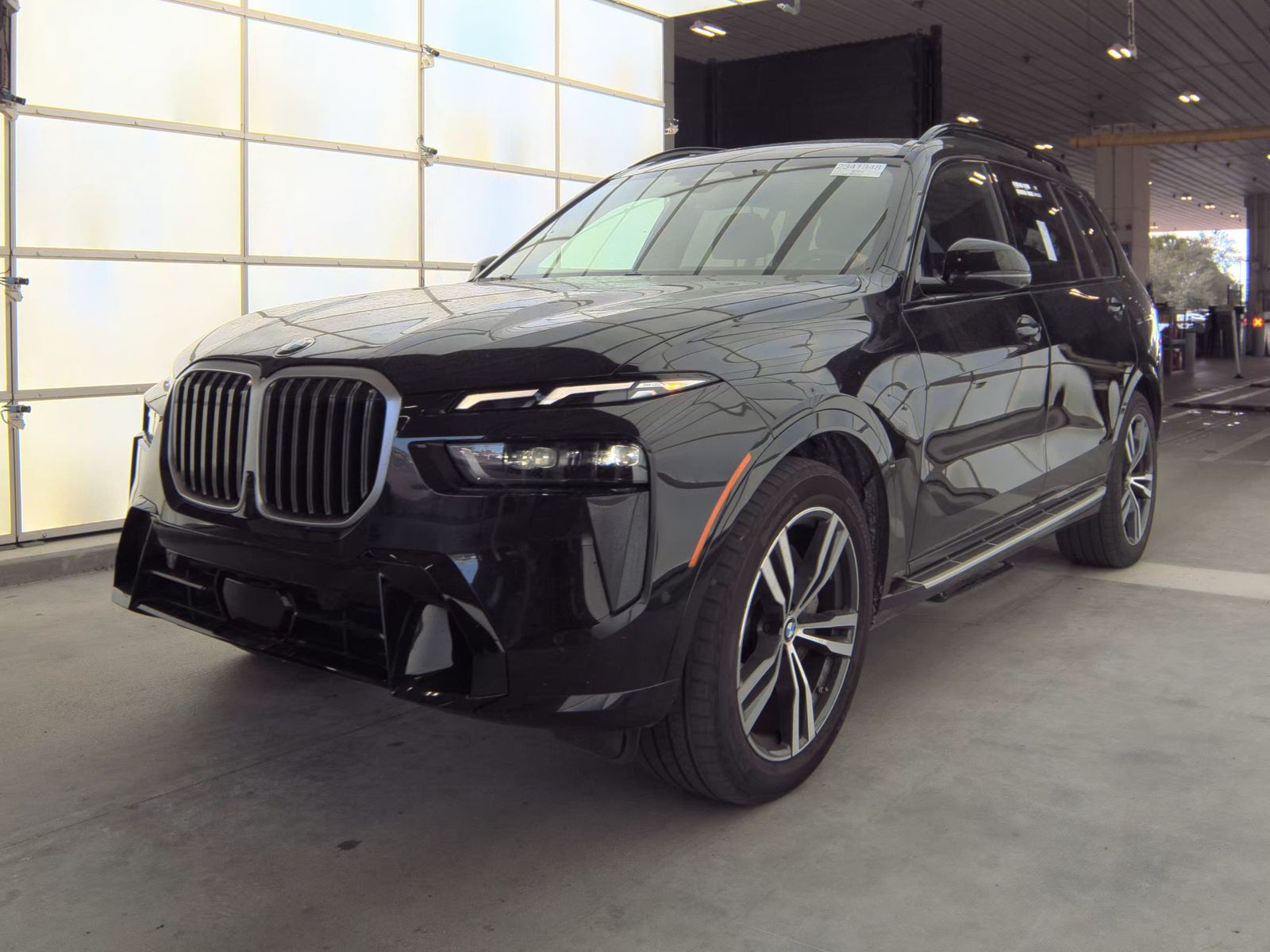 2025 BMW X7 xDrive40i AWD