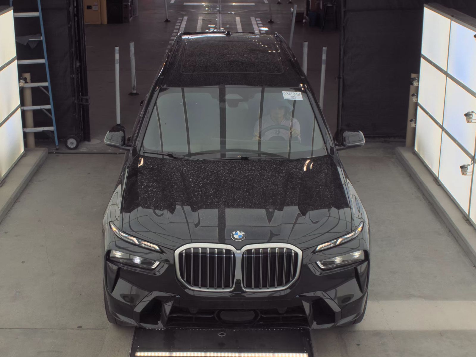 2025 BMW X7 xDrive40i AWD