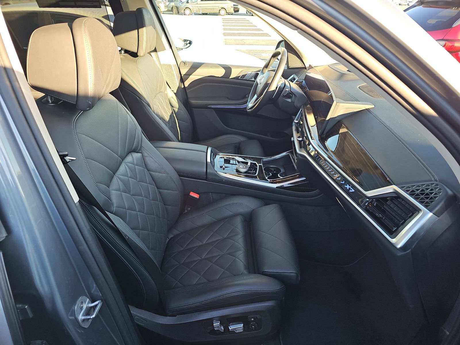 2024 BMW X7 xDrive40i AWD