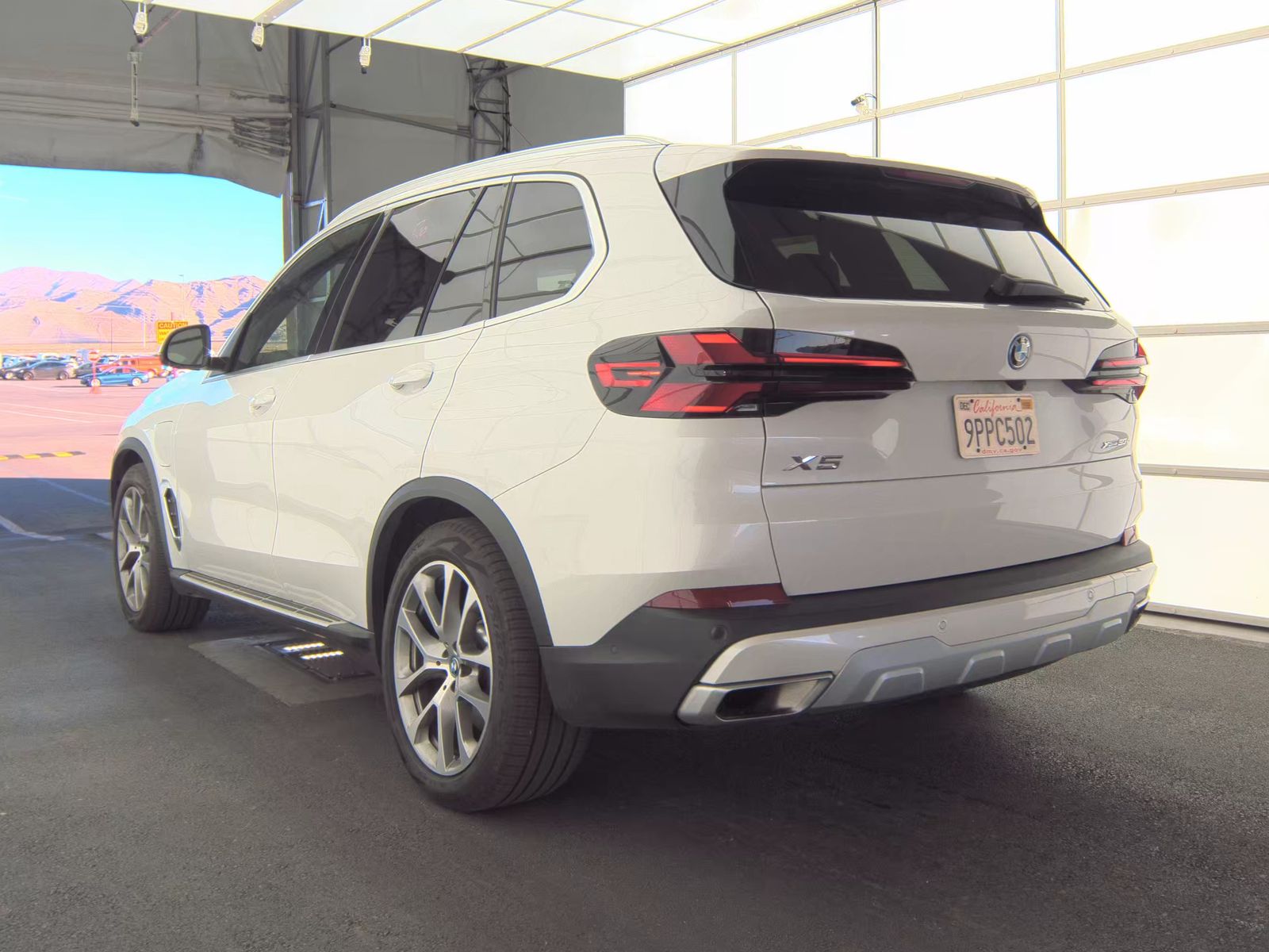2025 BMW X5 xDrive50e AWD