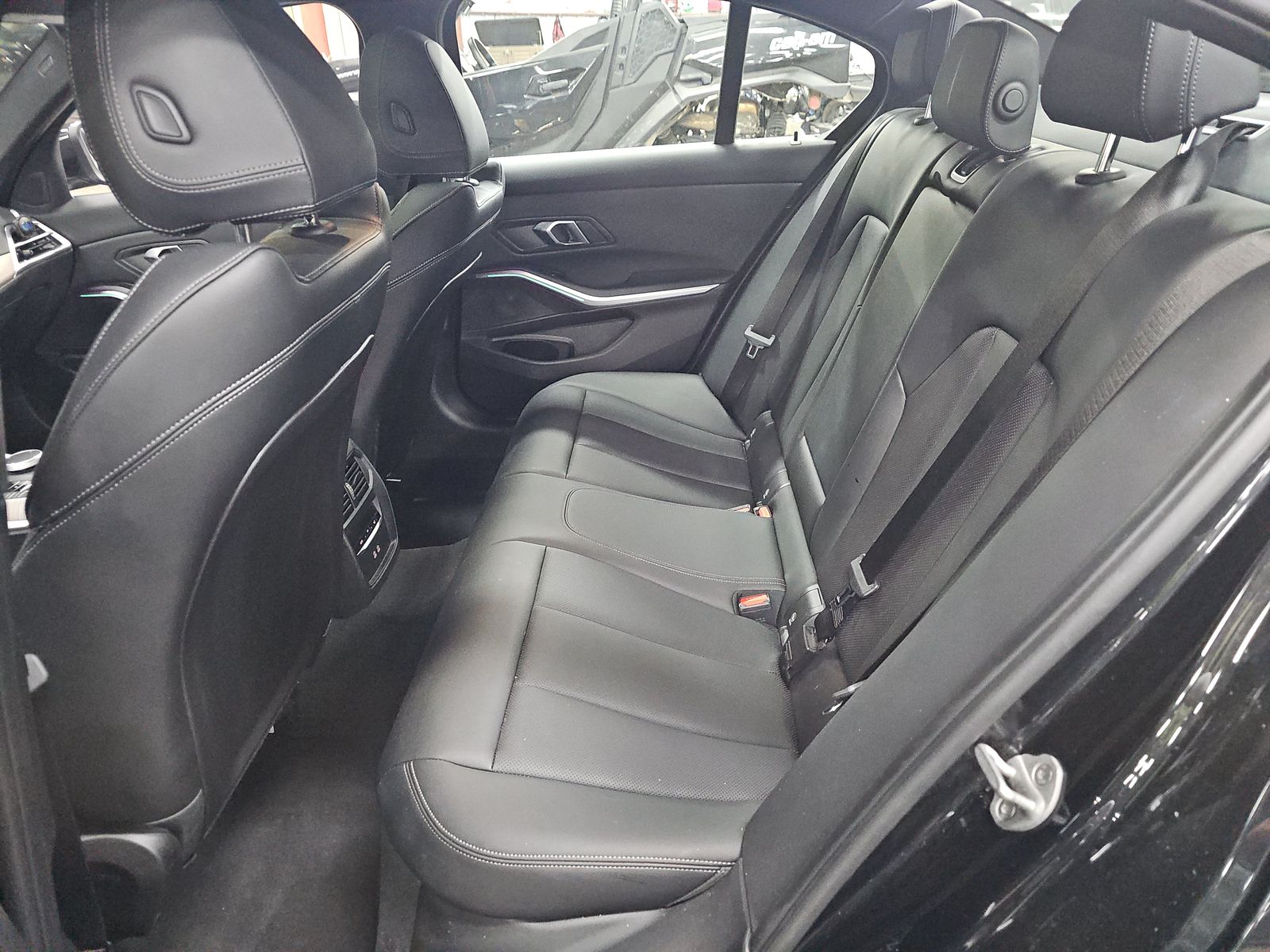 2025 BMW 3 Series 330i xDrive AWD