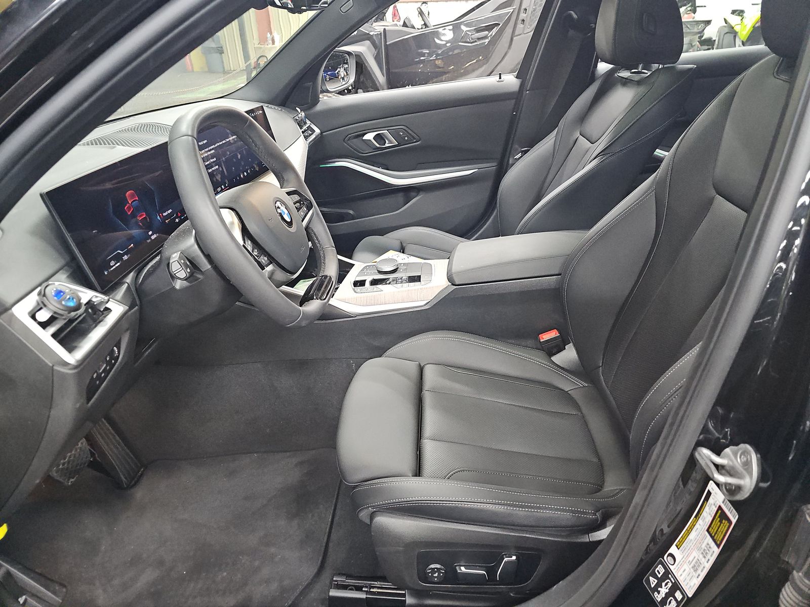 2025 BMW 3 Series 330i xDrive AWD