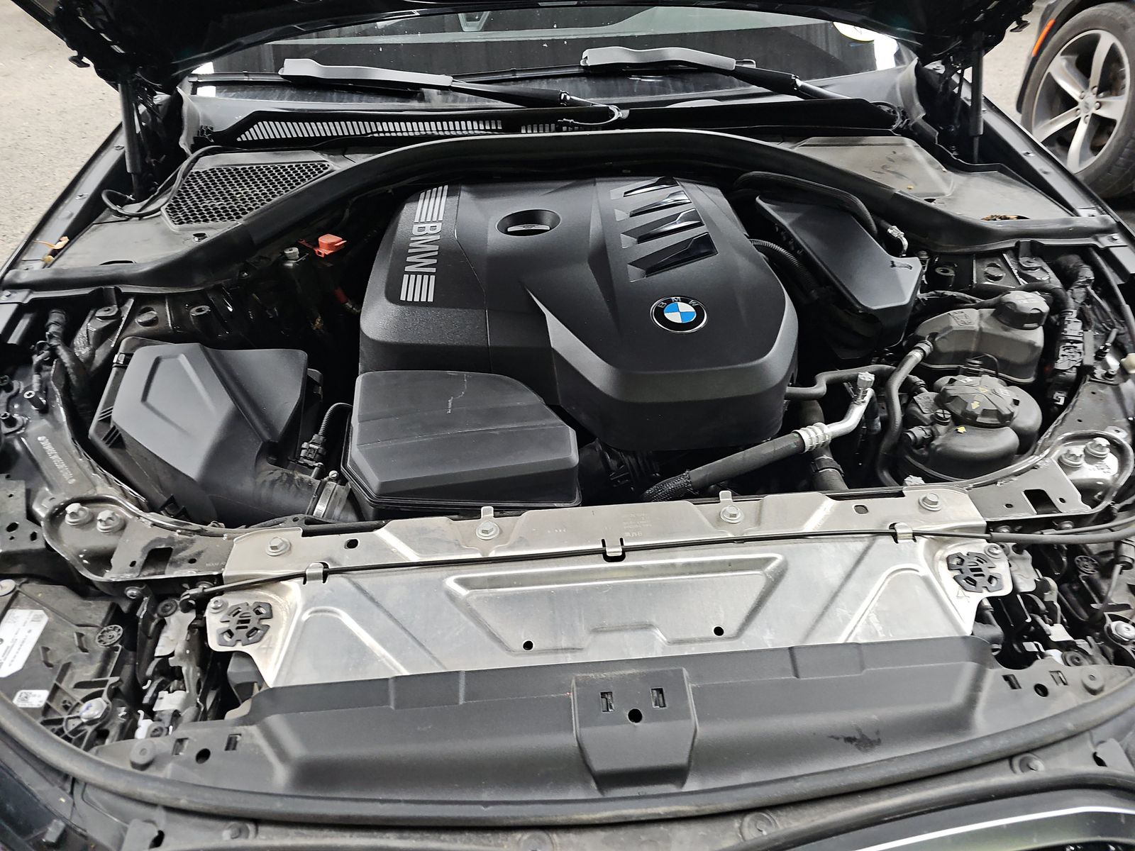 2025 BMW 3 Series 330i xDrive AWD