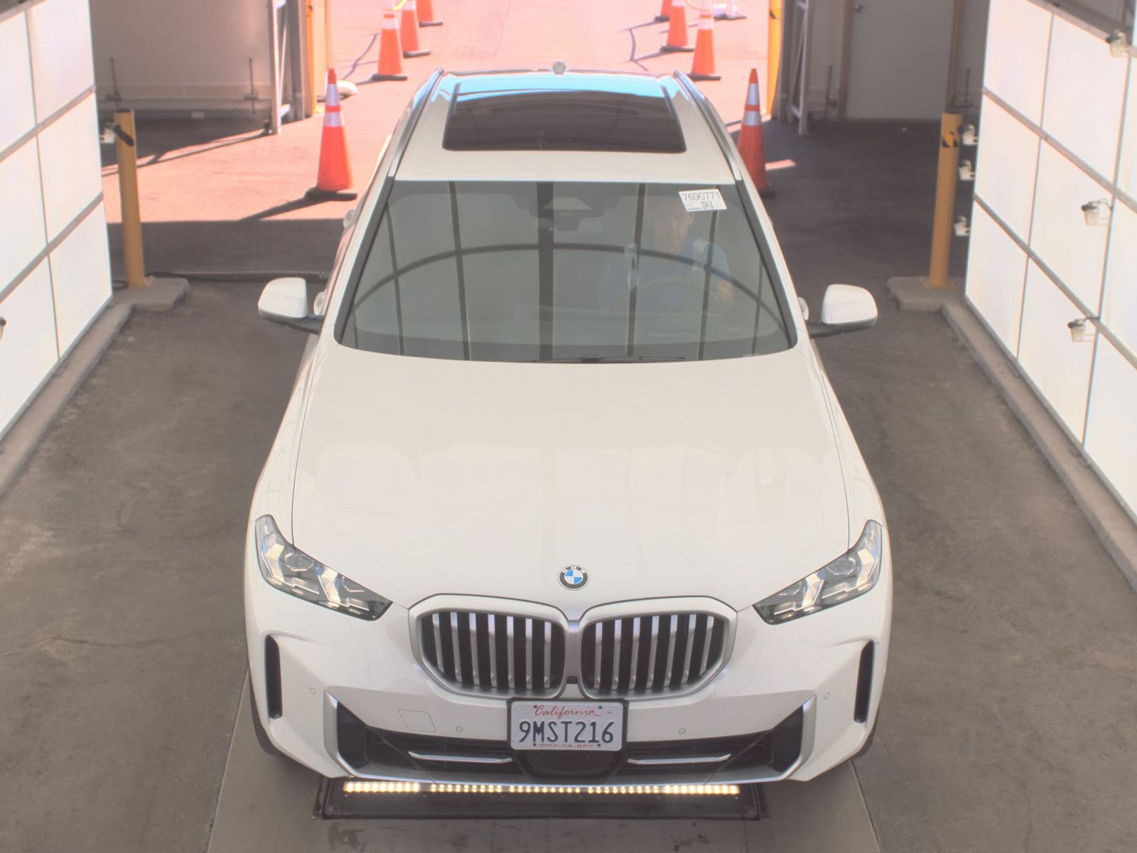 2025 BMW X5 sDrive40i RWD