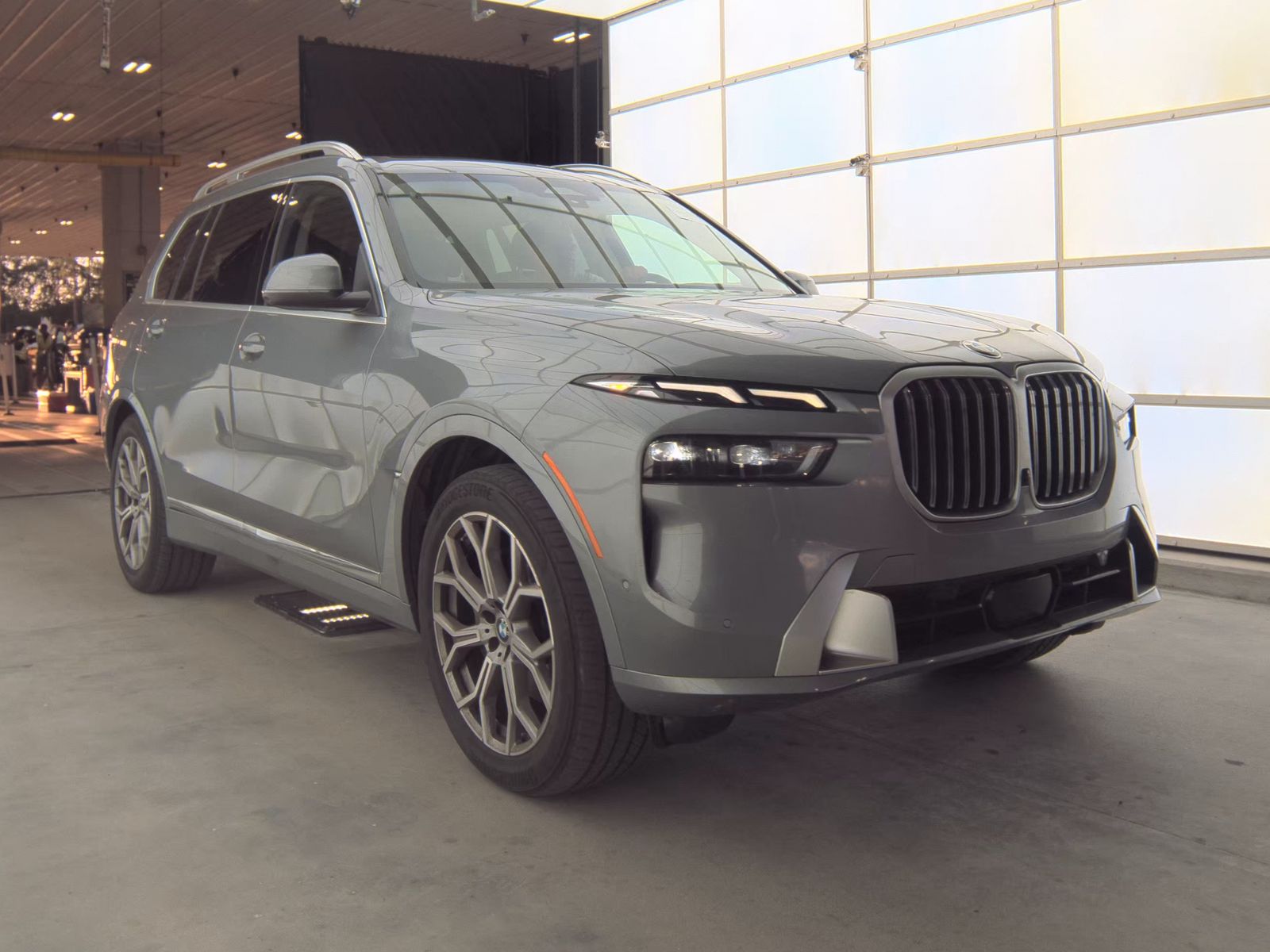 2025 BMW X7 xDrive40i AWD