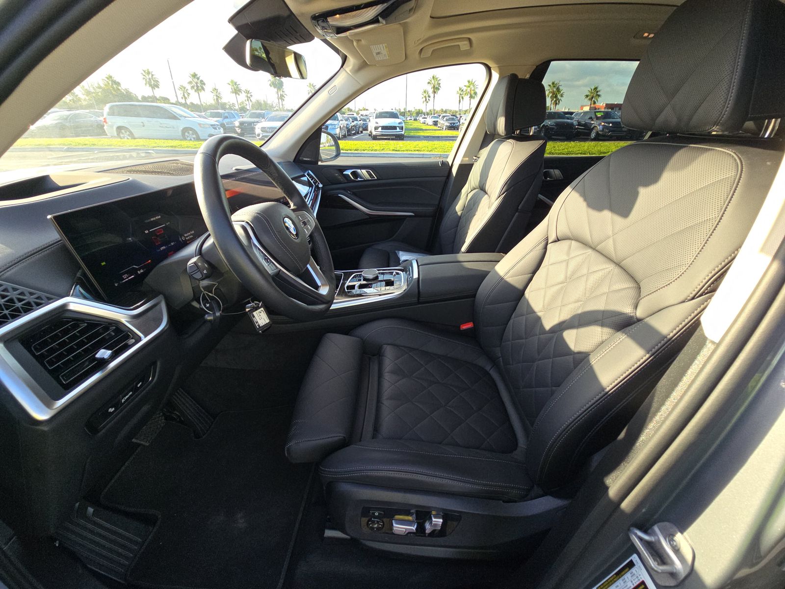 2025 BMW X7 xDrive40i AWD